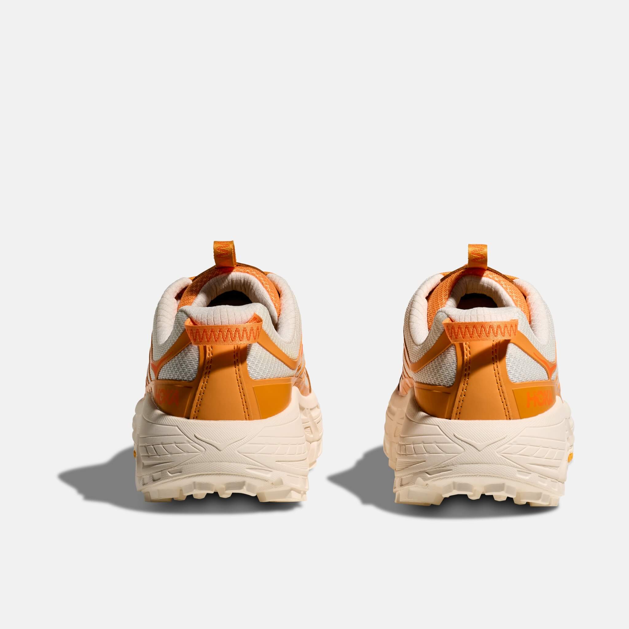 Pantofi de alergare portocaliu-bej Hoka Mafate Three2 unisex