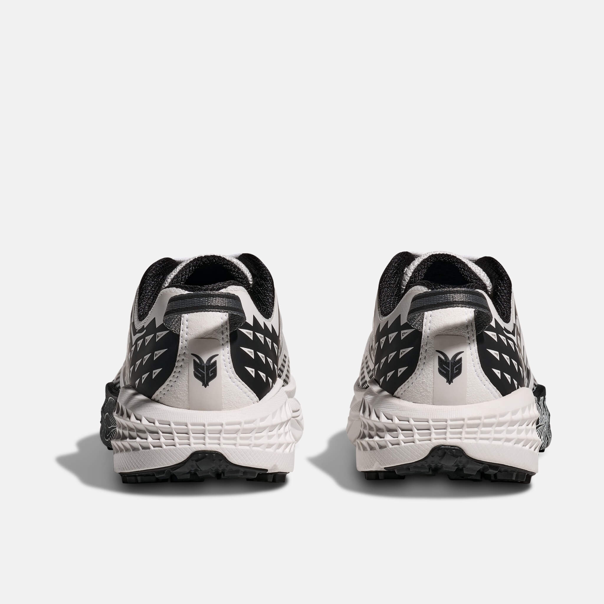 Pantofi sport alb-negru Hoka Speedgoat 2 unisex