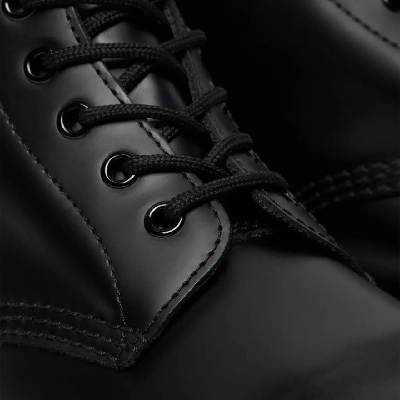 Ghete negre Dr. Martens 1460