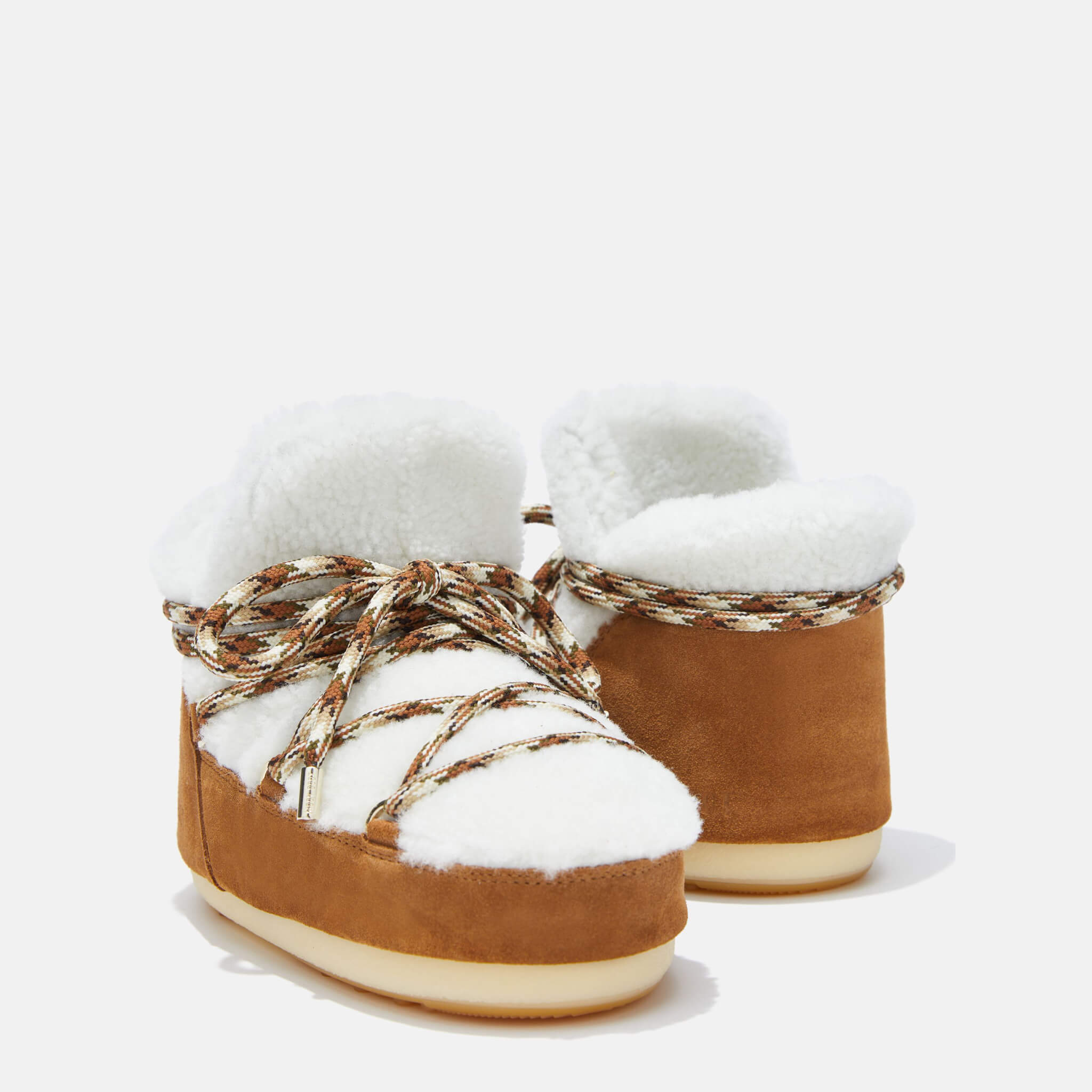 Cizme de iarnă maro-alb Moon Boot Pumps Shearling de damă