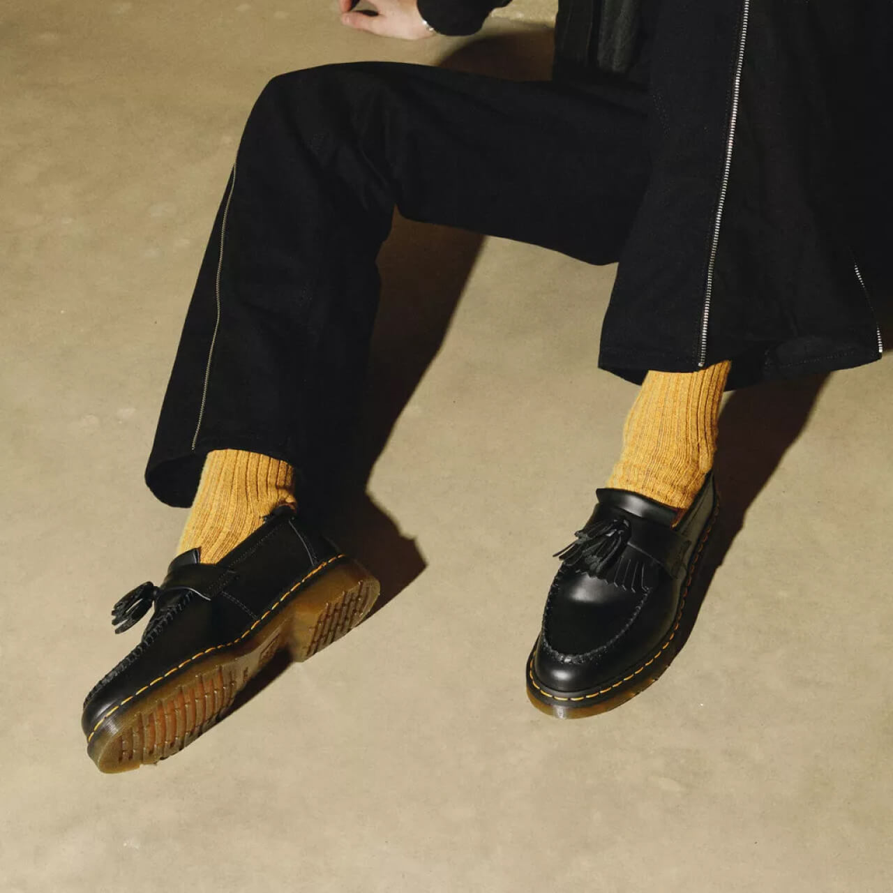 Mocasini negri Dr. Martens Adrian Yellow Stitch