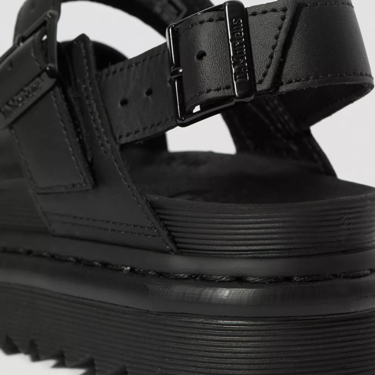 Sandale negre Dr. Martens Voss de damă
