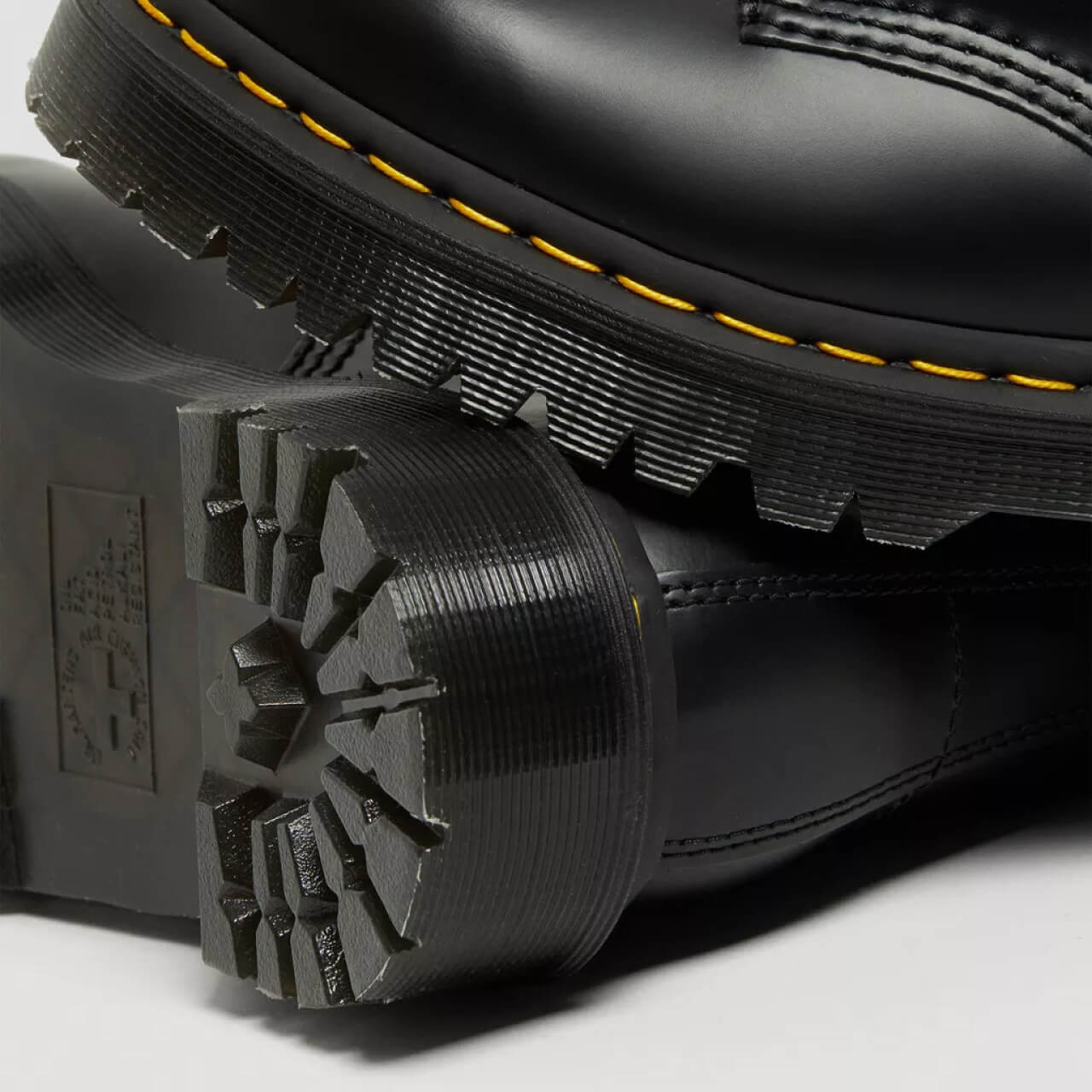 Ghete negre Dr. Martens 1460 Bex