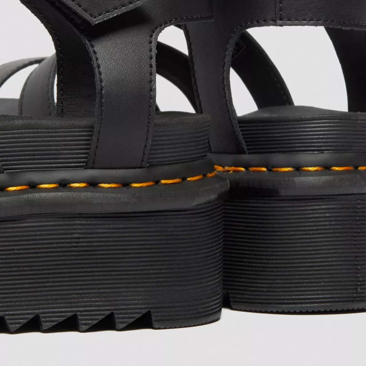 Sandale negre Dr. Martens Blaire Quad de damă