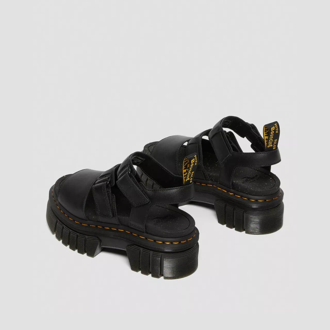 Sandale negre Dr. Martens Ricki 3-Strap de damă