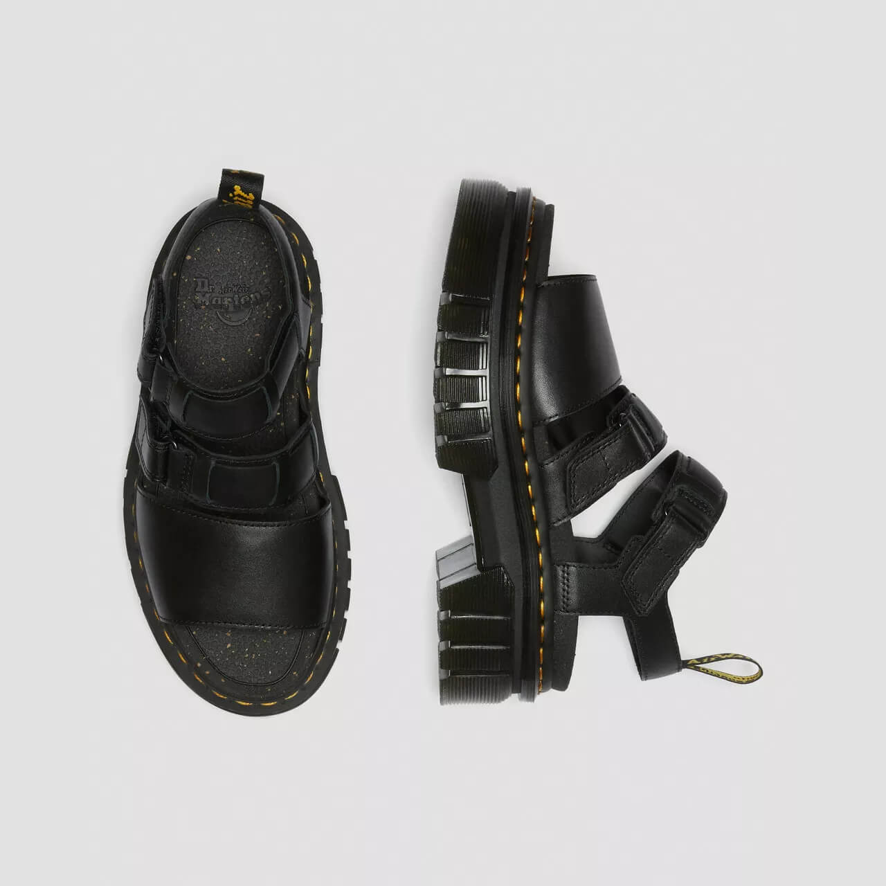Sandale negre Dr. Martens Ricki 3-Strap de damă