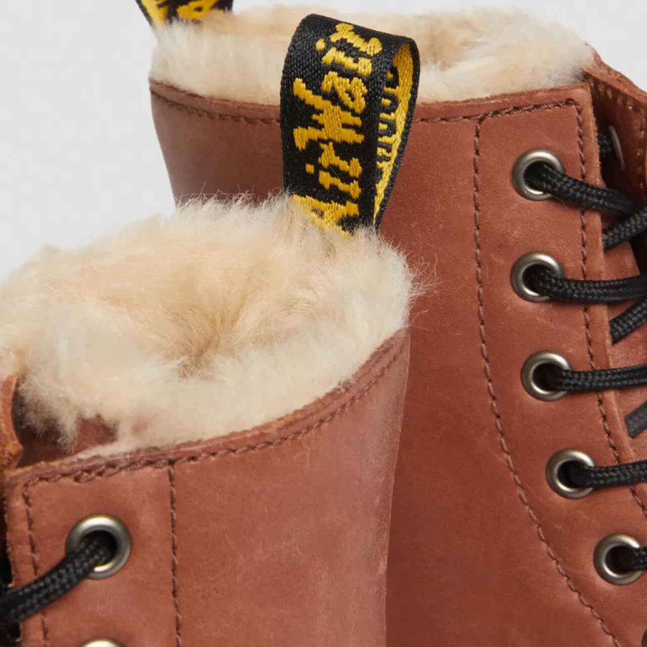 Ghete maro Dr. Martens 1460 Serena de damă