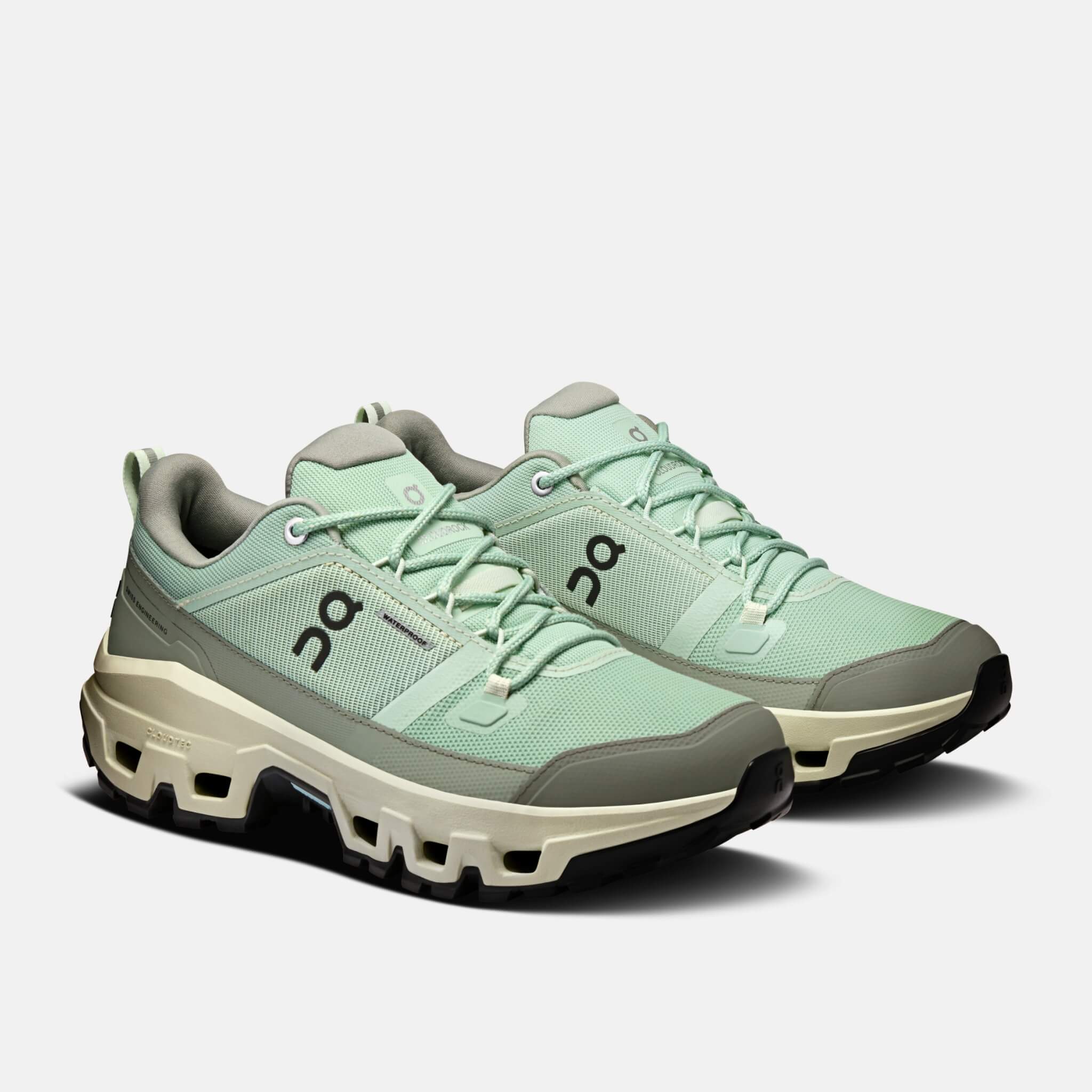 Pantofi outdoor verzi On Cloudrock Low WP de damă