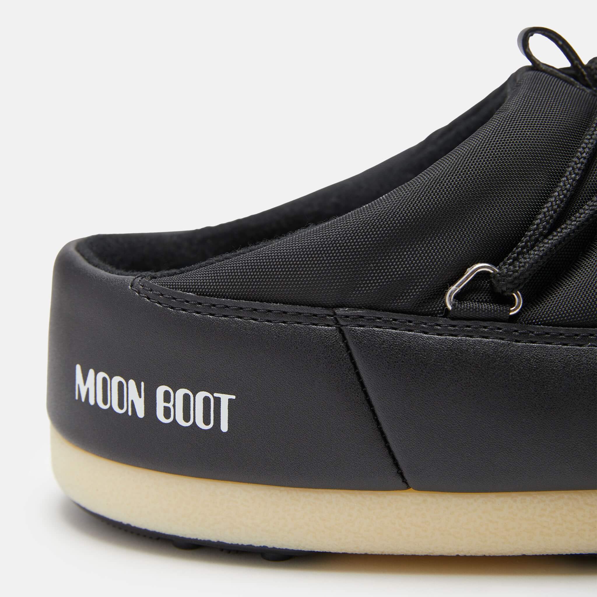 Saboți negri Moon Boot Evx Mule Nylon de damă