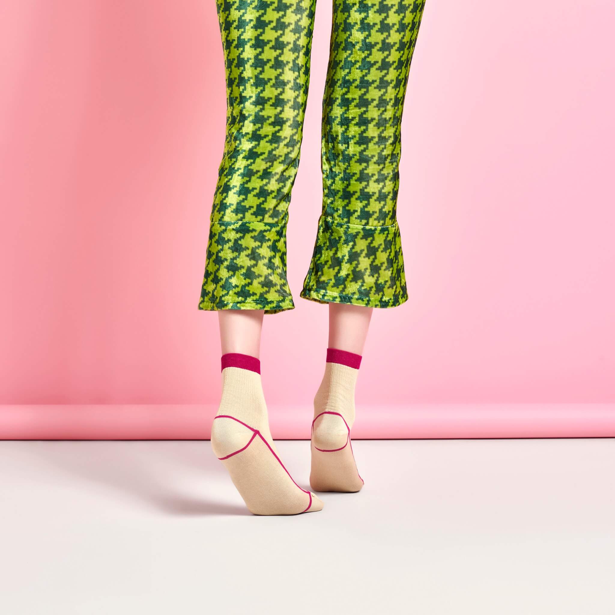 Șosete crem Happy Socks Lily de damă // colecția Hysteria