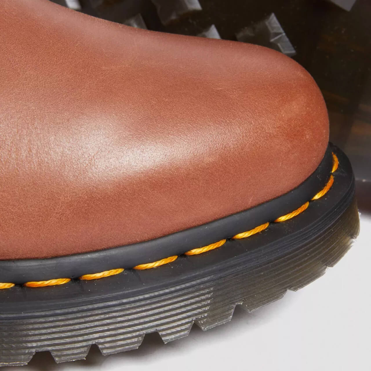 Ghete maro Dr. Martens 1460 Serena de damă