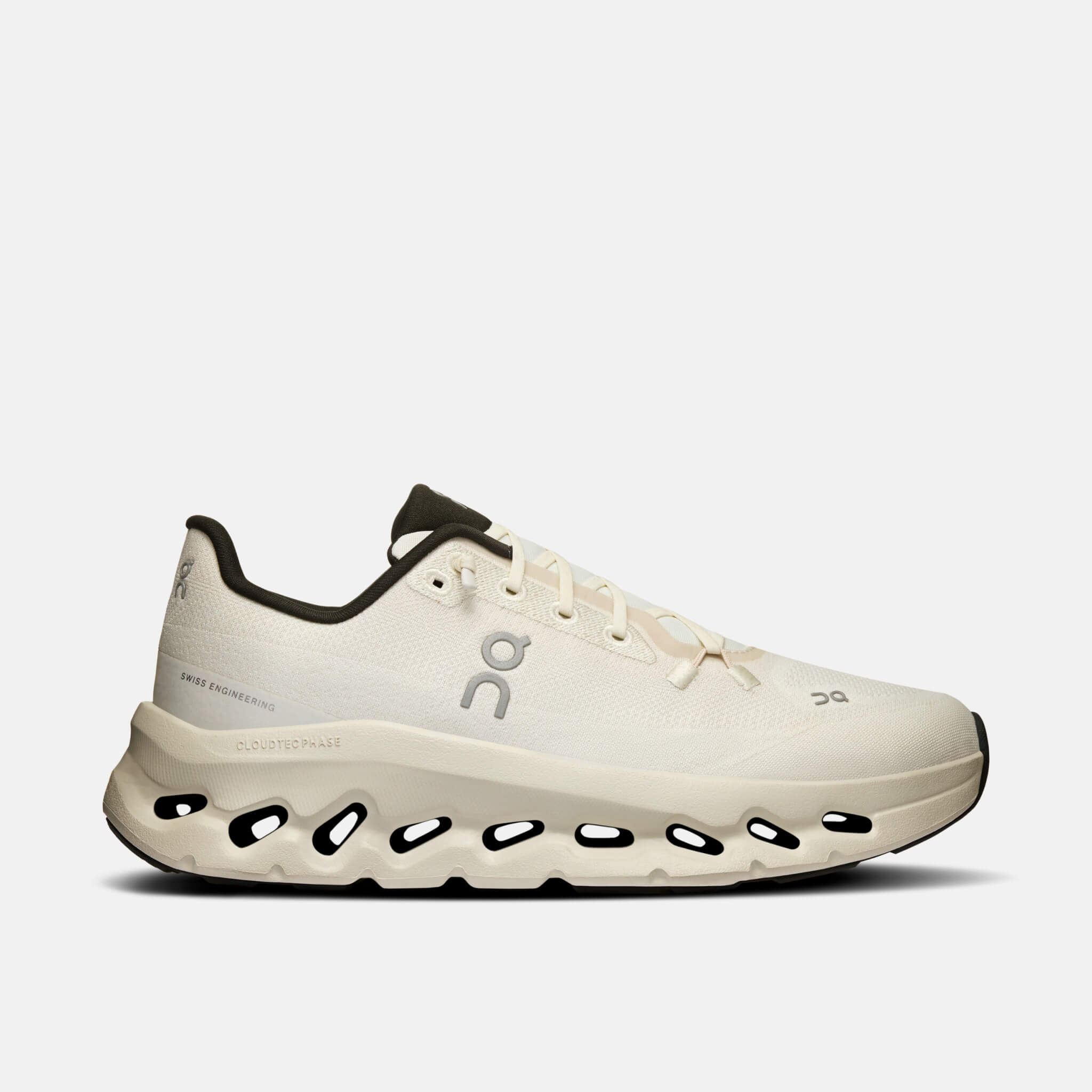 Pantofi sport casual albi On Cloudtilt de damă