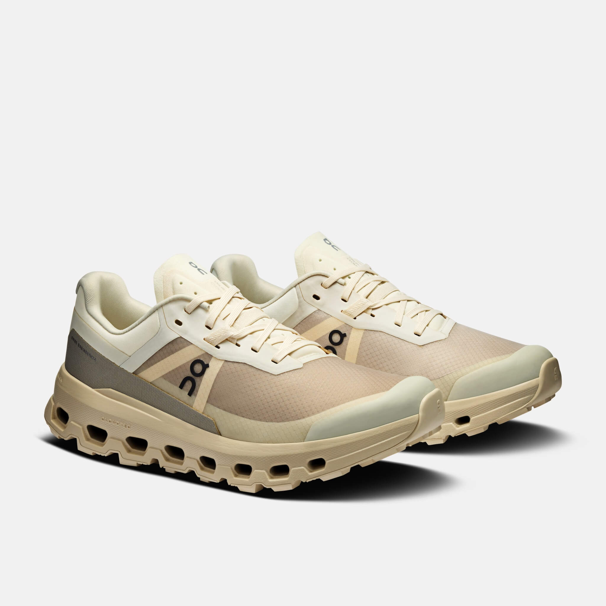 Pantofi outdoor gri-bej On Cloudvista 2 de damă