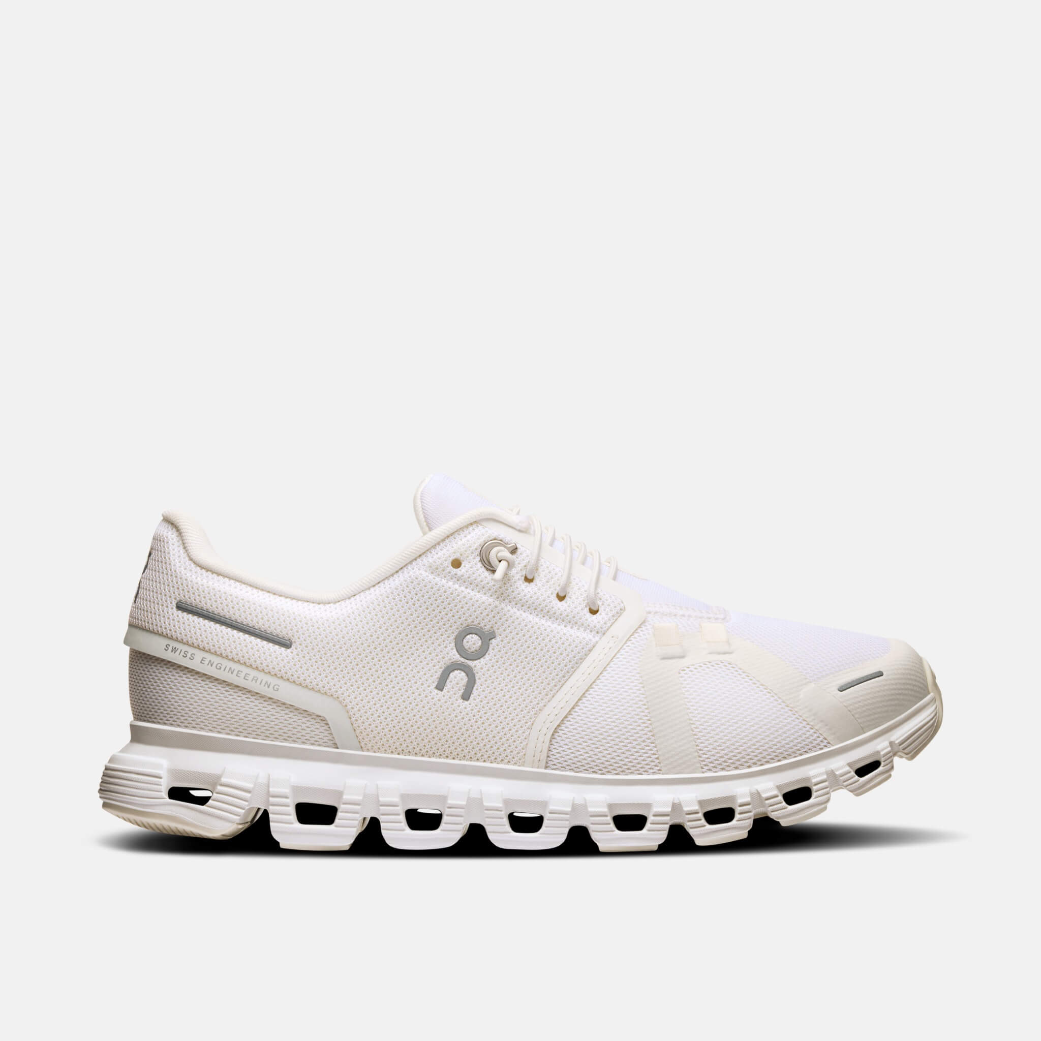 Pantofi sport casual albi On Cloud 6 de damă