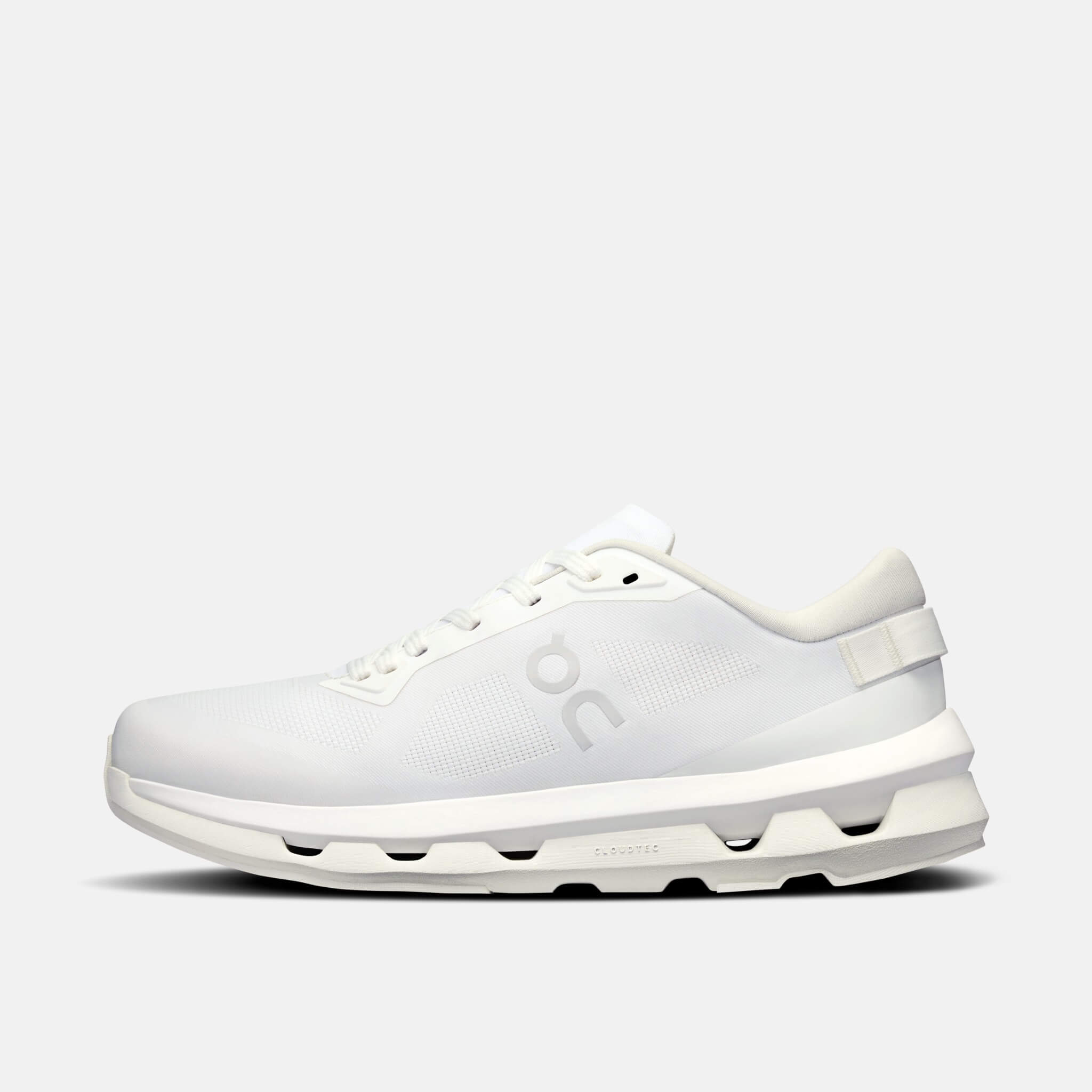 Pantofi sport casual albi On Cloudzone de damă