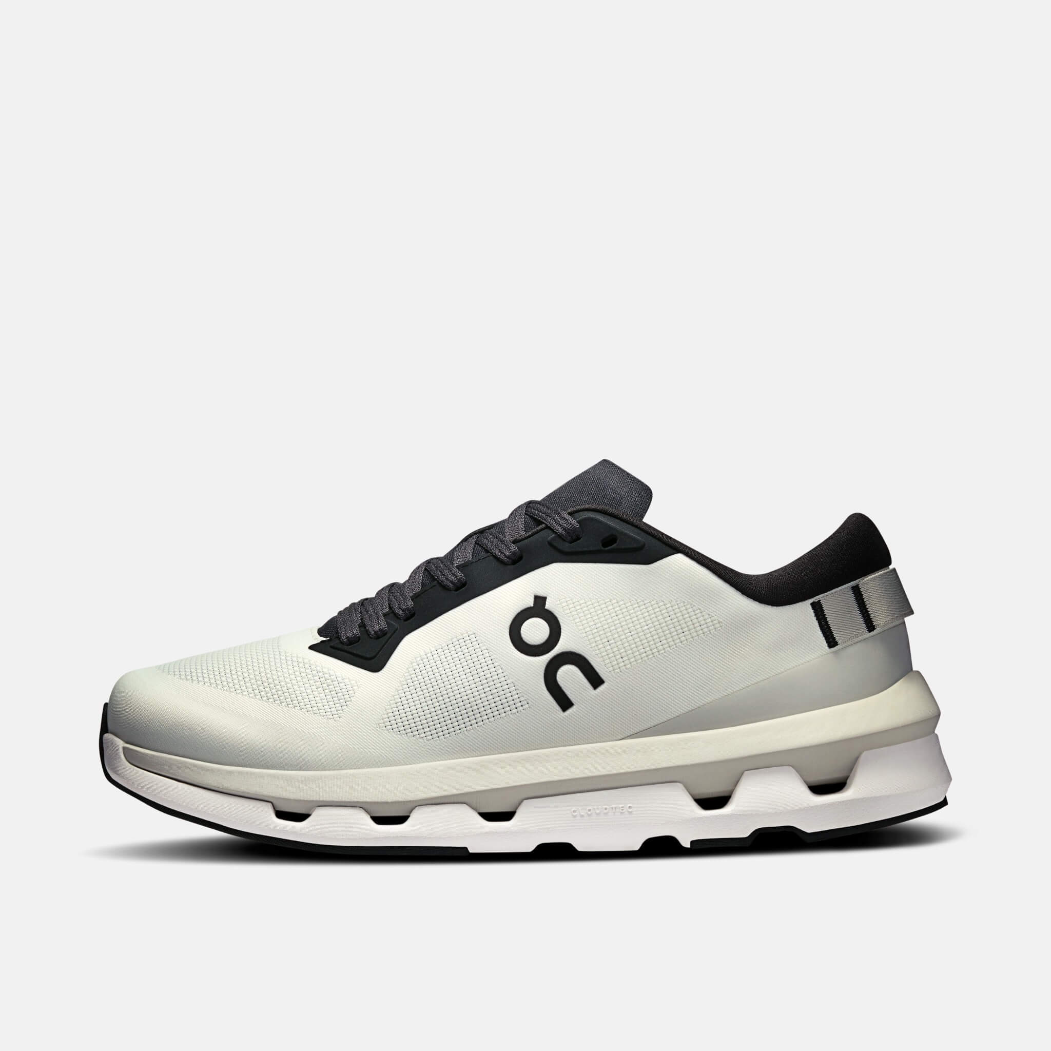 Pantofi sport casual negru-alb On Cloudzone de damă