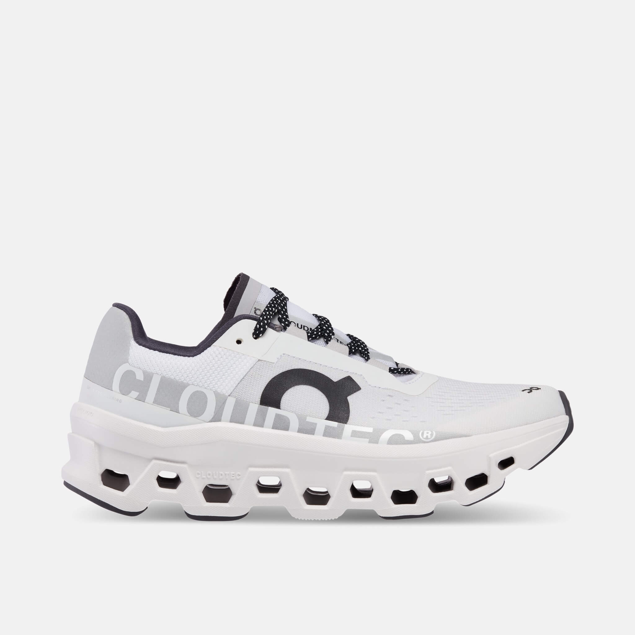 Pantofi de alergare albi On Cloudmonster de damă