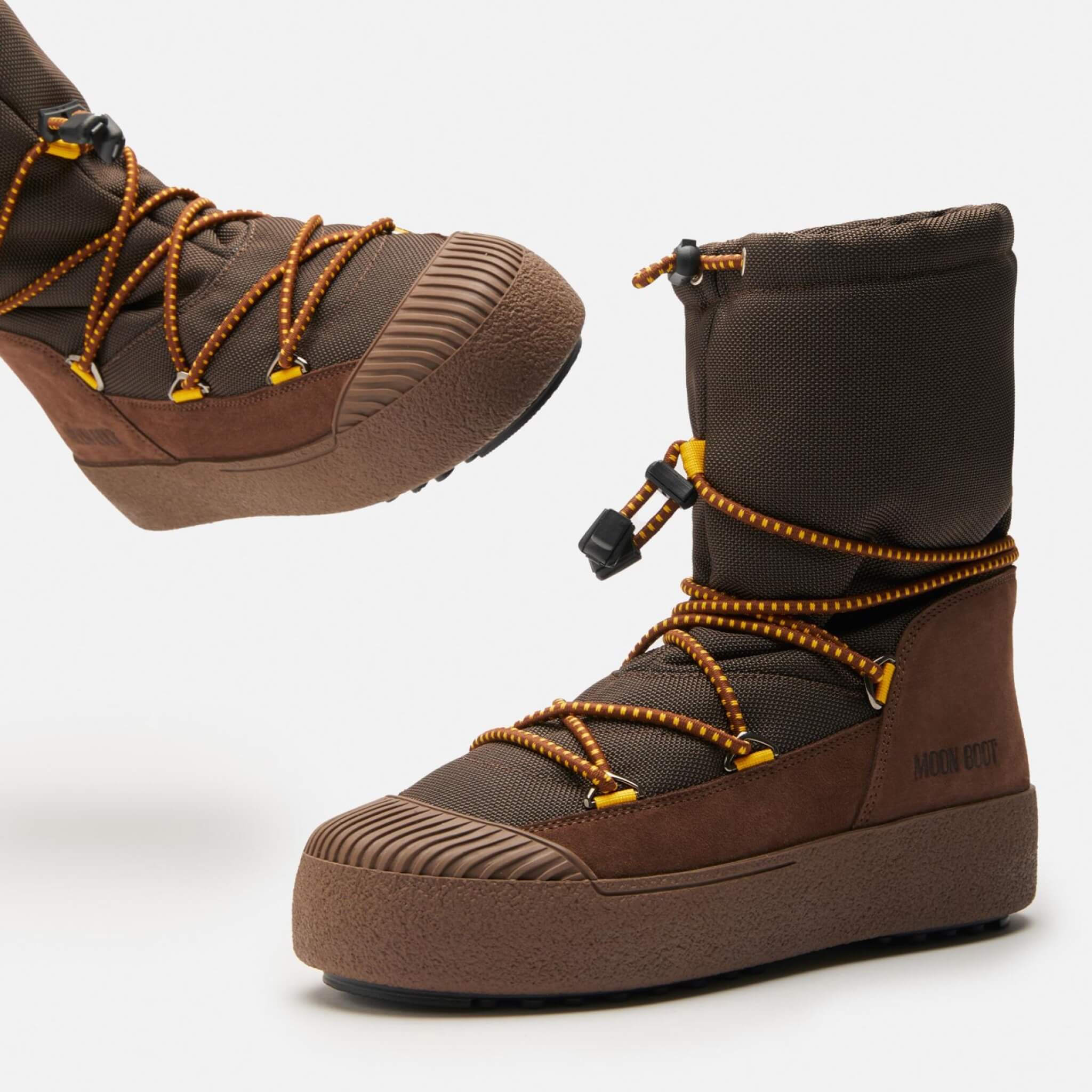 Cizme de iarnă maro Moon Boot Mtrack Polar Cordy bărbați