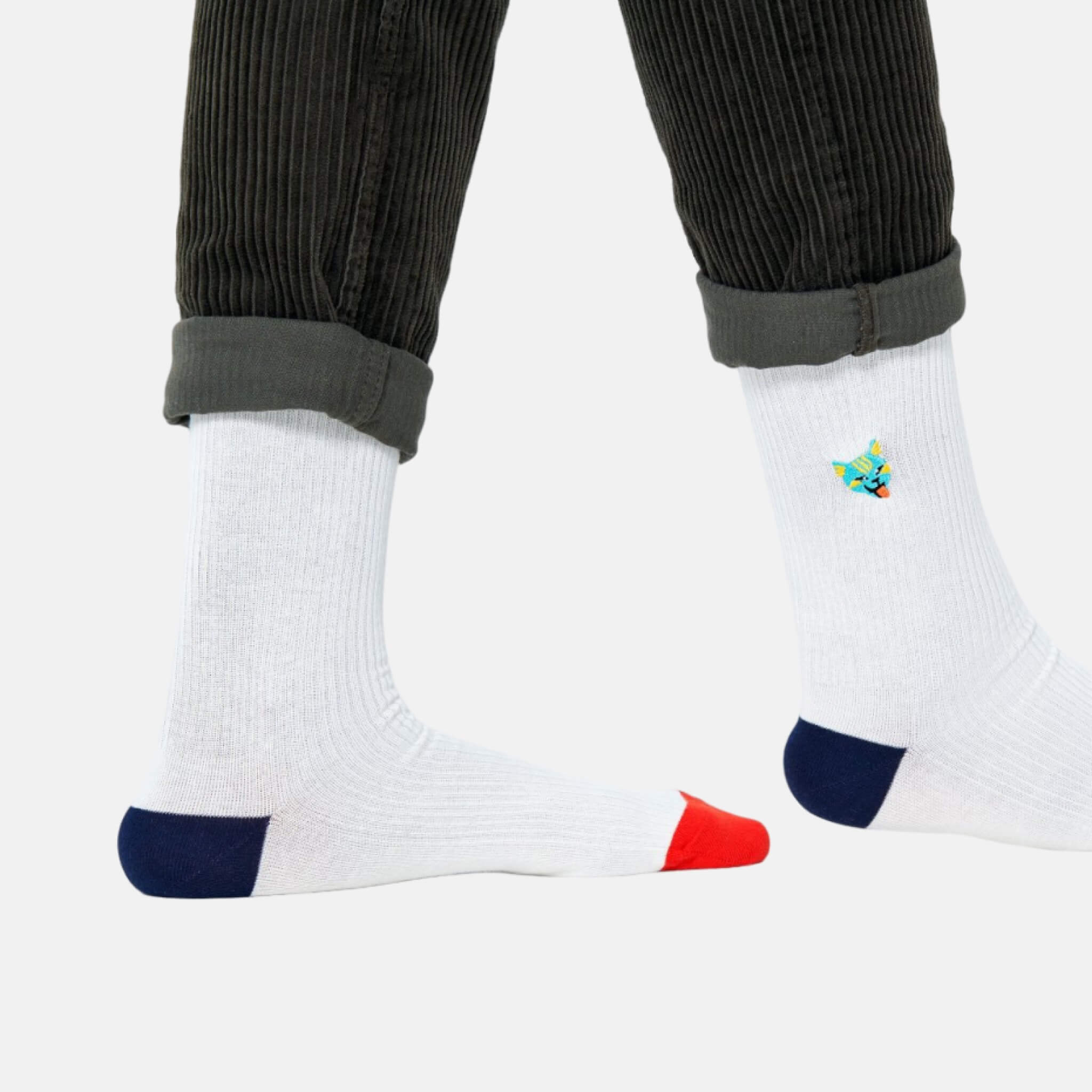 Șosete albe cu nervuri Happy Socks cu pisică brodată, model Embroidery Cat