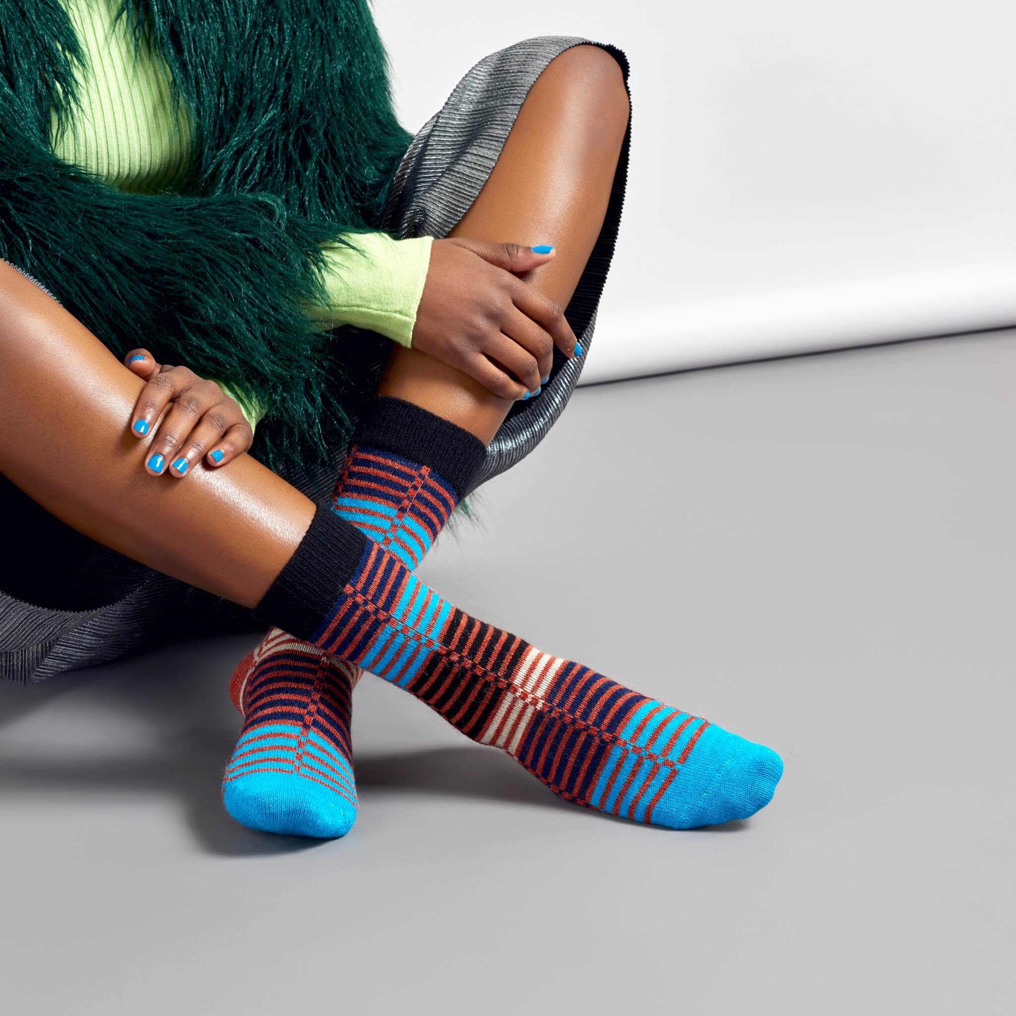 Șosete colorate (albastre) Happy Socks Ellinor de damă // colecția Hysteria