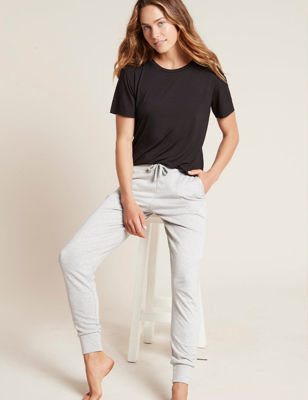 Pantaloni de trening gri Boody Weekend Joggers de damă